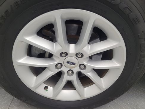 Used 2014 Ford Edge SE image 31