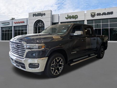 New 2026 RAM 1500 Laramie AWD/4WD image 7