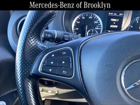 Used 2019 Mercedes-Benz Metris Passenger image 21