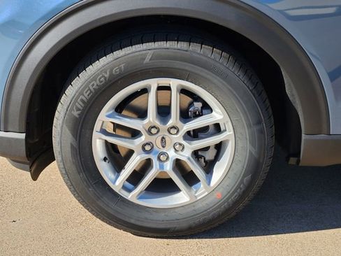 New 2026 Ford Explorer Active w/ Active Comfort Package image 10