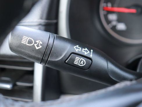 Used 2023 GMC Terrain SLT FWD image 23