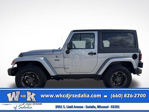 Certified 2016 Jeep Wrangler Sahara AWD/4WD image 11