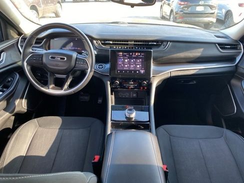 Used 2022 Jeep Grand Cherokee L Laredo w/ Luxury Tech Group I image 20