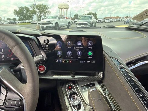 Used 2020 Chevrolet Corvette Stingray Premium Cpe w/ 3LT Preferred Equipment Group RWD image 9