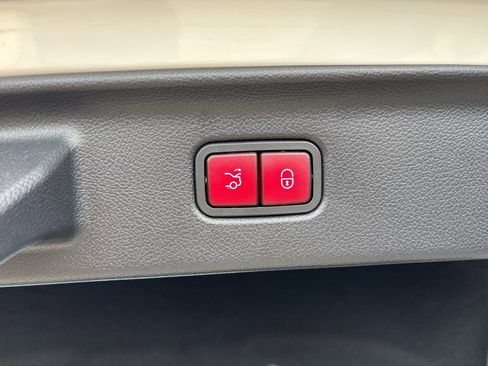 Used 2022 Mercedes-Benz S 580 4MATIC Sedan image 65