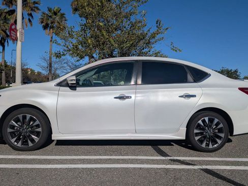 Used 2017 Nissan Sentra SR image 5