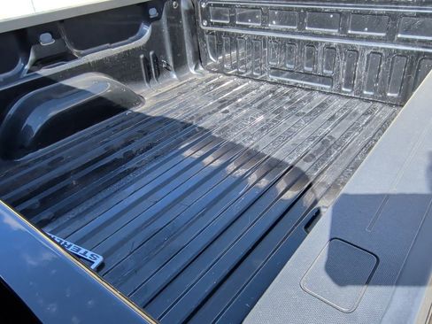 Used 2018 Chevrolet Silverado 1500 LT w/ Texas Edition image 9