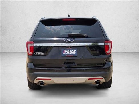 Used 2017 Ford Explorer Limited FWD image 3