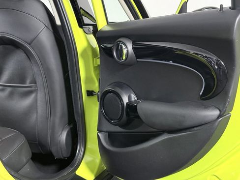 Used 2024 MINI Cooper S FWD image 29