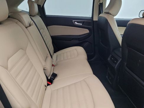 Used 2021 Ford Edge SEL AWD/4WD image 19