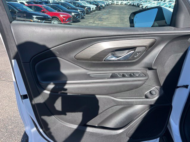 Used 2023 GMC Terrain SLE w/ Driver Convenience Package FWD image 20