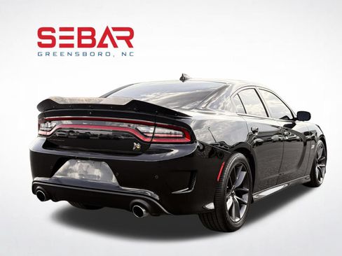 Used 2019 Dodge Charger Scat Pack RWD image 12