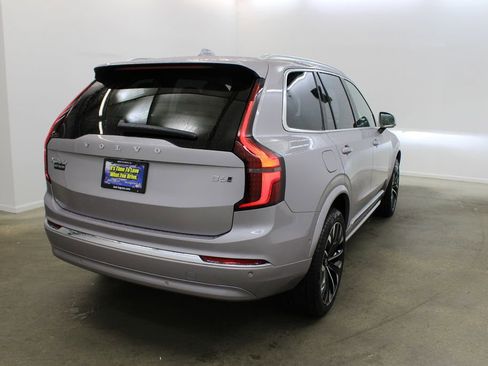 New 2026 Volvo XC90 B6 Ultra w/ Protection Package AWD/4WD image 5