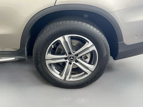 Used 2021 Mercedes-Benz GLC 300 image 28