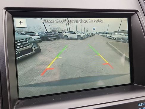 Used 2018 Ford Taurus SHO w/ Driver Assist Package image 17