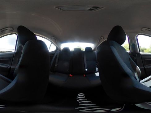 Used 2025 Nissan Versa SV FWD image 40