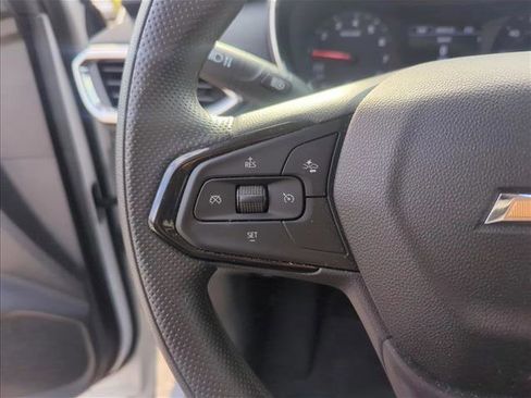 Used 2023 Chevrolet TrailBlazer LT FWD image 14