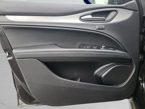 New 2025 Alfa Romeo Stelvio Sprint AWD/4WD image 36