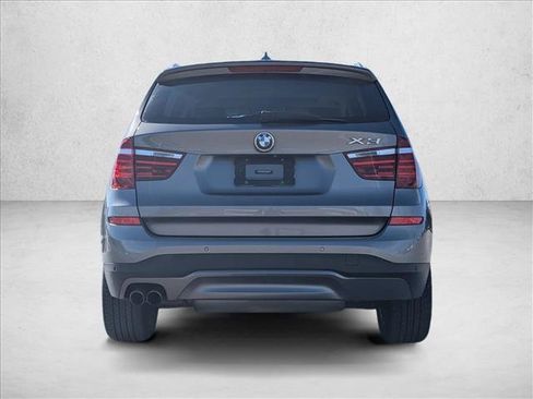 Used 2017 BMW X3 sDrive28i image 6