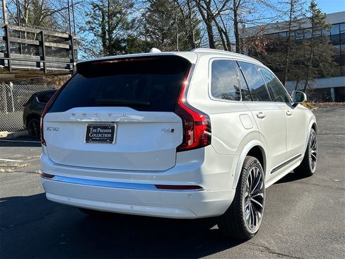 New 2026 Volvo XC90 B6 Plus w/ Protection Package Premier image 2