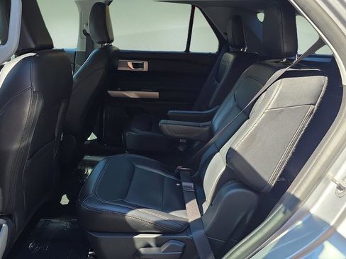 Used 2021 Ford Explorer Limited w/ Hybrid Equipment Group 310A image 27