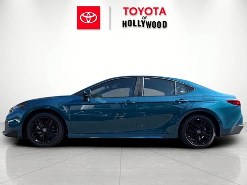 New 2026 Toyota Camry SE FWD image 9