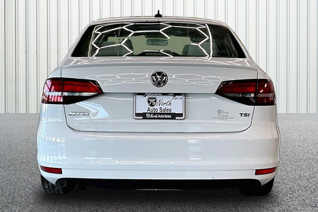 Used 2016 Volkswagen Jetta Sport FWD image 5