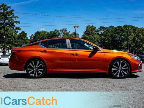 Used 2019 Nissan Altima 2.5 SR FWD image 10