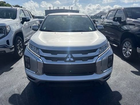 Used 2025 Mitsubishi Outlander Sport AWD image 2