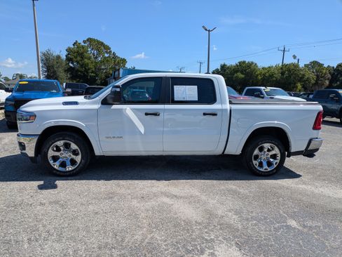 Used 2025 RAM 1500 Big Horn AWD/4WD image 7