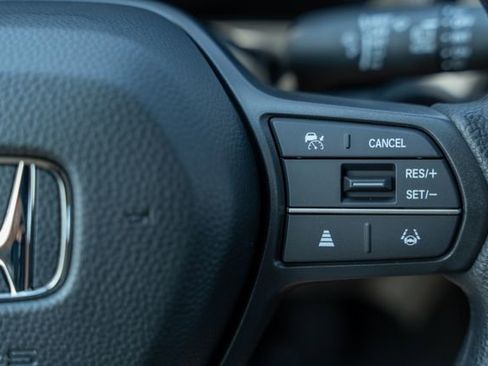 Used 2025 Honda CR-V LX image 23