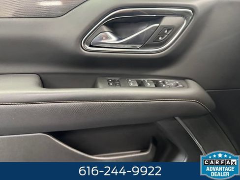 Used 2023 GMC Yukon XL AT4 AWD/4WD image 24