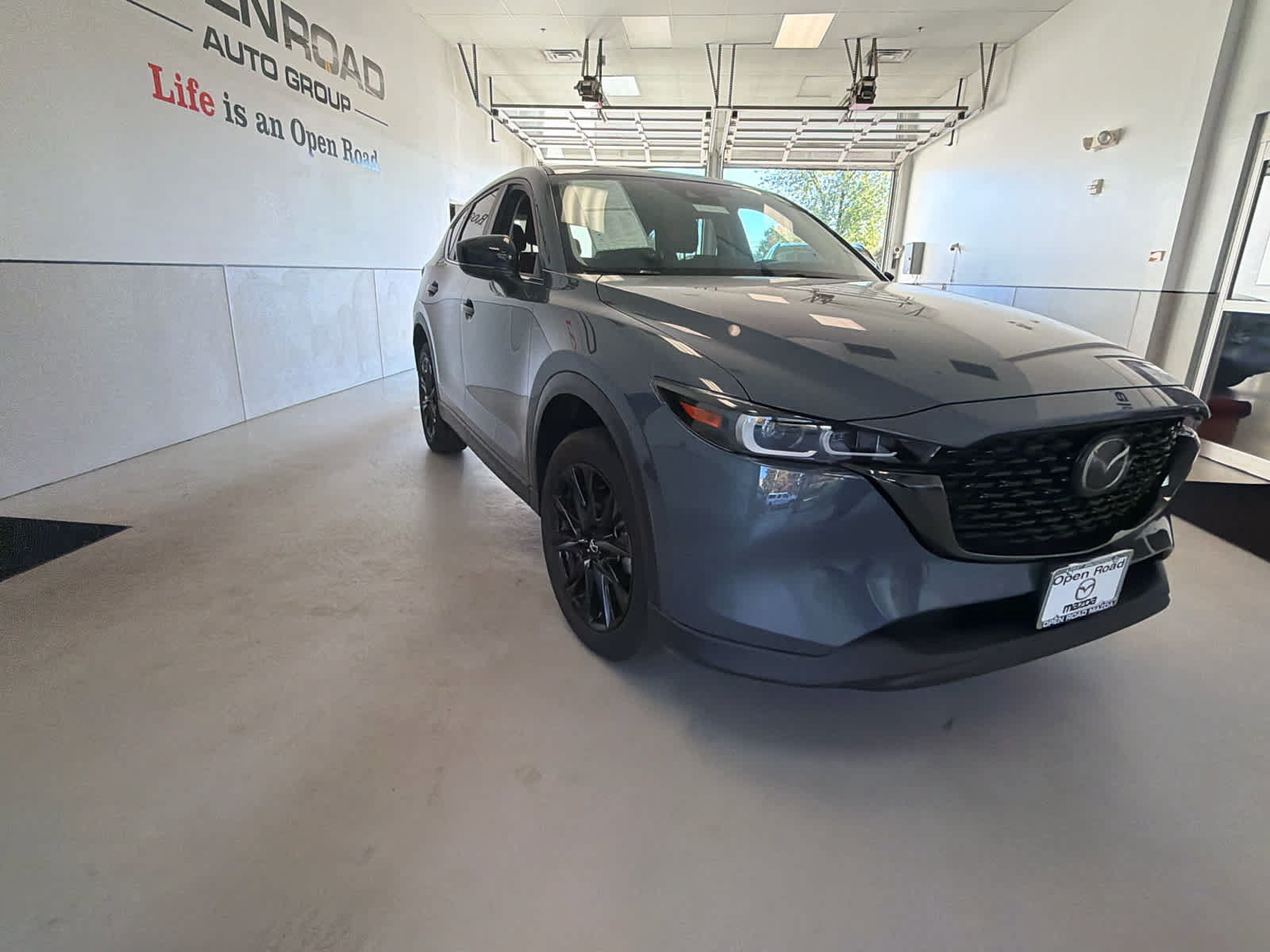 Certified 2025 MAZDA CX-5 Carbon Edition AWD/4WD image 3