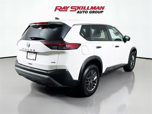 Used 2023 Nissan Rogue S image 7