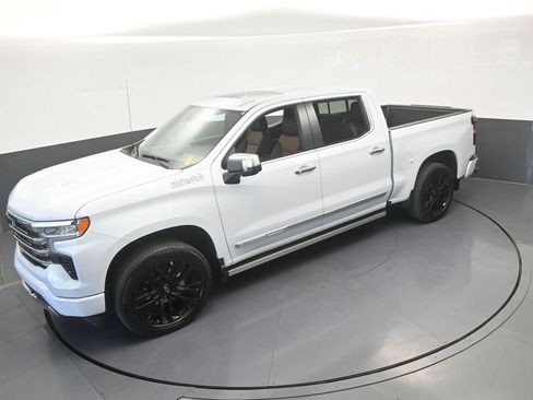 Used 2026 Chevrolet Silverado 1500 High Country w/ Technology Package image 64