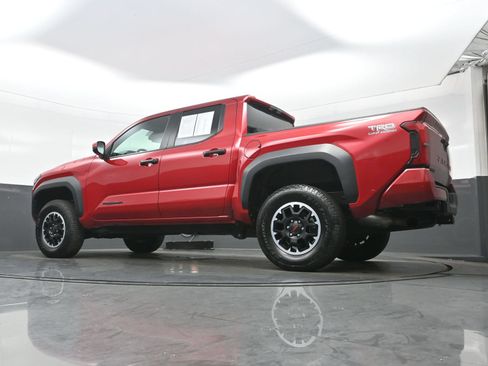Used 2024 Toyota Tacoma TRD Off-Road AWD/4WD image 28