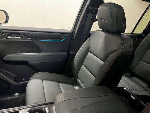 New 2026 GMC Acadia AT4 w/ Luxury Package image 29