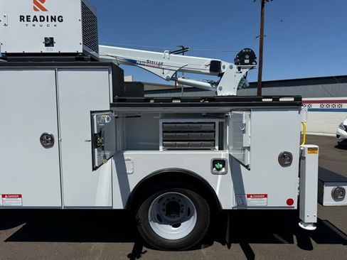 New 2026 Ford F550 4x4 Regular Cab Super Duty image 16