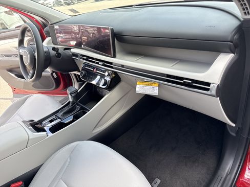 New 2026 Hyundai Tucson SEL image 16