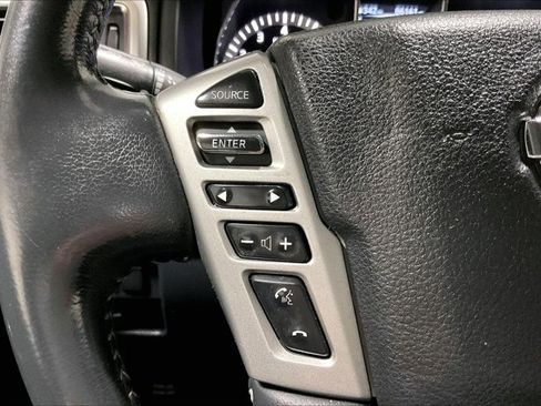Used 2018 Nissan Titan PRO-4X w/ Pro-4x Convenience Package image 18