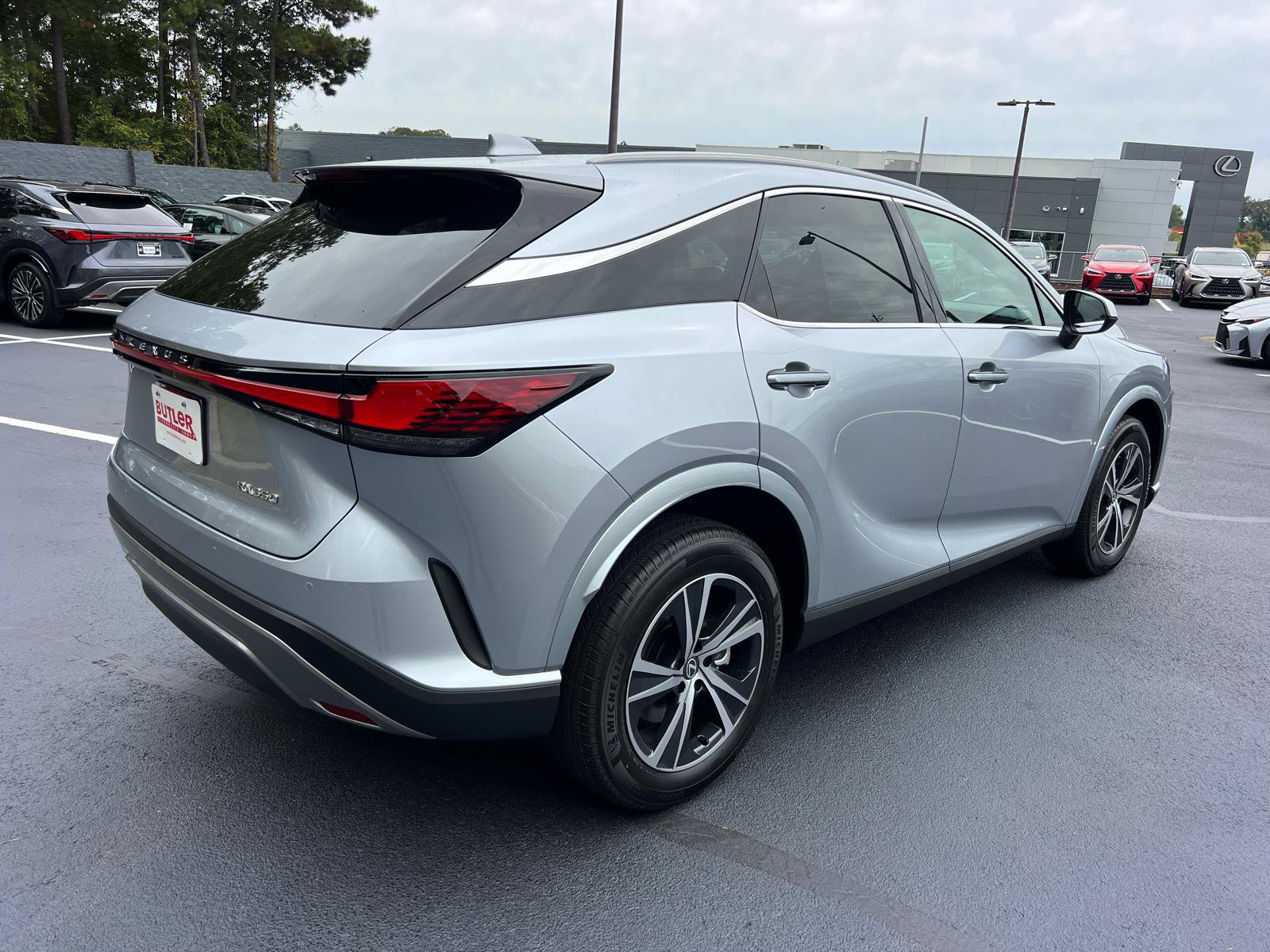 New 2026 Lexus RX 350 FWD image 5