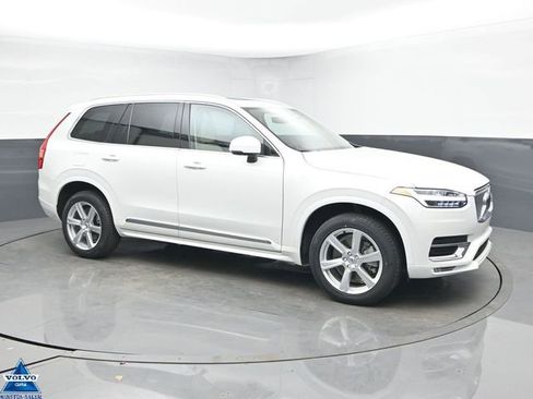 Used 2024 Volvo XC90 B5 Core w/ Protection Package Premier image 1