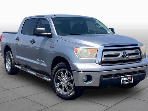 Used 2013 Toyota Tundra 2WD CrewMax w/ Tow Pkg image 3