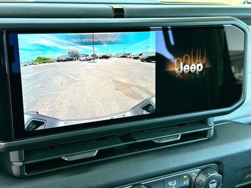 New 2026 Jeep Gladiator Sport image 20