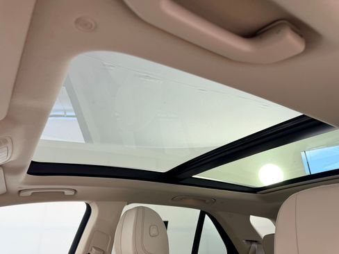 Used 2024 Mercedes-Benz GLE 350 4MATIC image 24