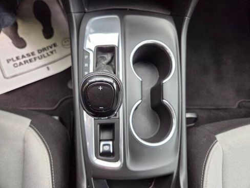 Used 2018 Chevrolet Equinox LS FWD image 25