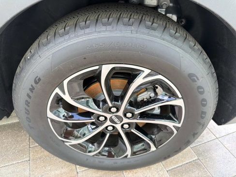 New 2026 Lincoln Nautilus Premier image 31