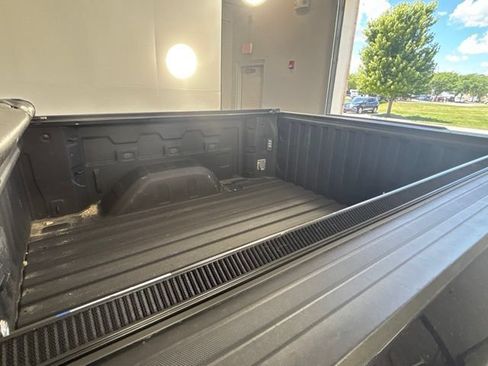 Used 2022 Chevrolet Silverado 1500 Custom AWD/4WD image 22