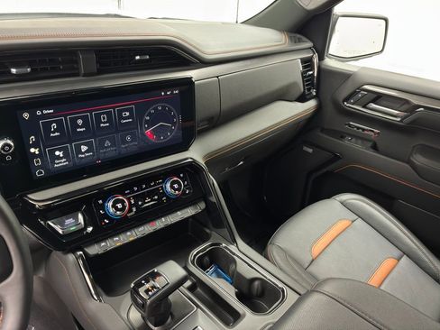 Used 2023 GMC Sierra 1500 AT4 w/ Technology Package image 36