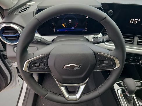 New 2026 Chevrolet Trax LT w/ Midnight Edition FWD image 22